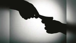 bribe-giving-and-bribe-taking-are-offences-under-indian-law